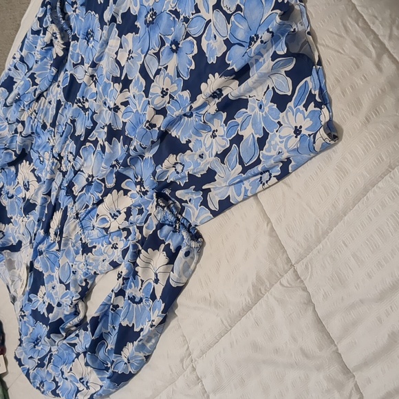 Old Navy Floral Dress - Picture 3 of 6